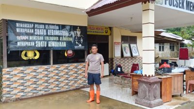 Kanit Samapta Polsek Menyuke Lakukan Pengecekan Titik Banjir