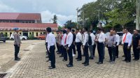 Apel Pagi Ops Pekat Kapuas 2025,Kasi Propam Iptu Ferianto Cek Kehadiran Personel dan Berikan Arahan Terkait Kamtibmas di Bulan Ramadhan