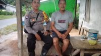 Kedekatan dengan Warga, Bhabinkamtibmas Polsek Sebangki Sambangi Desa Sebangki