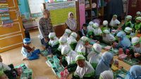 Polres Singkawang Kawal Penyaluran Bantuan Makanan Bergizi di Sekolah