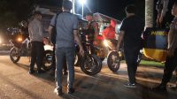 Tim Patroli Melaksanakan Rajia Kenalpot Brong Di Depan Kediaman Kapolres Landak