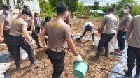 Seluruh Anggota Polres Melawi Turut Serta Dalam Penanaman Jagung