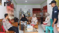 Wakapolresta Pontianak Anjangsana ke Rumah Personel yang Sedang Sakit, Wujud Kepedulian dan Dukungan Moril