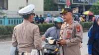 Kapolres Melawi Pantau Langsung Arus Lalin Bersama Personel Satlantas