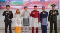 Kapolres Kayong Utara Hadiri Upacara Peringatan Hardiknas ke-107 di Istana Rakyat