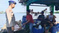 Ciptakan Keamanan di Perairan, Sat Pol Airud Sambangi Warga Nelayan dan Sampaikan Pesan Kamtibmas