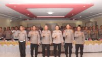 Asistensi Panen Raya Jagung di Sanggau, Wakapolda Kalbar Tekankan Sinergi dan Evaluasi Kinerja