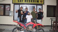 Dua Pelaku Curanmor Berhasil Diringkus Oleh Jatanras Polres Landak, Satu Unit Sepeda Motor Honda CRF Diamankan