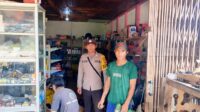 Laksanakan Patroli, Bhabinkamtibmas Polsek Kuala Behe Dialogis Beri Himbauan Kepada Warga