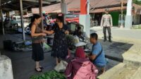 Waspada Aksi Premanisme, Polsek Mandor Lakukan Patroli di Sekitar Pasar Mandor
