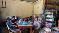 Patroli Siang Polsek Meranti Pantau Pasar Cegah Aksi Premanisme