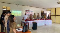 Kapolsek Sengah Temila Hadiri Musyawarah Desa Khusus Pembentukan Koperasi Merah Putih Pahauman