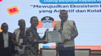 Kepala Dinas Perhubungan Kabupaten Melawi Mengucapkan Selamat Kepada Bupati