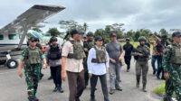 Dua Menteri Kabinet Kunjungi Nduga, Polwan Ops Damai Cartenz Dilibatkan dalam Pengamanan