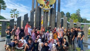 Tradisi Nopeng di Entikong: Parade Hantu Meriahkan Hari Raya dan Pererat Silaturahmi