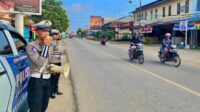 Mobil Patwal Satlantas Polres Sekadau Sisir Kota, Imbau Warga Tertib Lalu Lintas