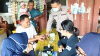 Polri Untuk Masyarakat, Polres Ketapang Gelar Pemeriksaan Kesehatan Gratis Kepada Sopir, Tukang Ojek, Dan Pekerja Di Pelabuhan Sukabangun Ketapang