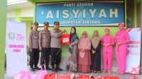 Momentum Peringatan Hari Bhayangkara Ke-79, Polres Sintang Salurkan Bantuan Sosial