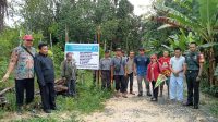 Laksanakan Monitoring Dan Evaluasi Pembangunan Desa Babinsa Kodim 1209-05/Sml Dampingi Warga Binaan