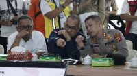 Dukung Pembangunan Kapolres Hadiri Rapat Kerja Bersama Komisi V DPR RI Di Kantor Bupati Ketapang