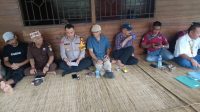 Kapolsek Sengah Temila Hadiri Musyawarah Tokoh Adat, Lintas Agama dan Forkopincam di Sekretariat DAD Sengah Temila