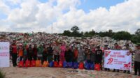 Peduli Sesama, Polres Landak Bagikan Bantuan Sosial Menjelang Hari Bhayangkara ke-79