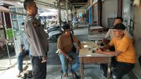 Polisi Sambangi Pasar Mandor, Sampaikan Pesan Kamtibmas dan Ajak Jaga Kebersihan