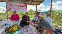 Bersama Petani, Polsek Sungai Raya Rayakan Hari Bhayangkara dengan Sederhana