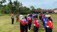 Persiapan HUT ke-80 RI, Polsek Mempawah Hulu Latih Paskibra