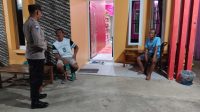 Temui Warganya Di Saat Petugas Laksanakan patroli Malam