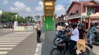 Dekat Rumah Jadi Alasan Tak Pakai Helm? Simpang Legend Jadi Target Ops Patuh Kapuas 2025