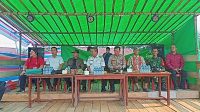 Kapolsek Kuala Behe Bersama Forkopimcam Hadiri Pembukaan Open Turnamen Sepak Bola Kuala Behe Cup Tahun 2025