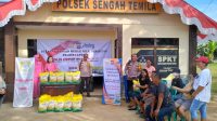 Antusias Warga Sambut Gerakan Pangan Murah Polres Landak dan Bulog