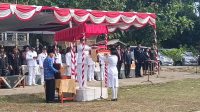 Kapolsek Menjalin Hadiri Upacara HUT RI ke-80 di Lapangan Bola Seborok Kecamatan Menjalin