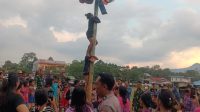 Petugas Polsek Menjalin Pengamanan Giat Lomba Hut RI Ke-80 Tahun