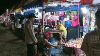 Patroli Malam, Polisi Sambangi Pedagang dan Pengunjung Pasar Malam