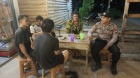 Sapa Warga di Tengah Malam, Polisi Jaga Keakraban dan Keamanan