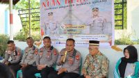 Kapolres Melawi Jumat Curhat “Nuan Bekesah” Bersama Warga Desa Sidomulyo