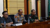 KODAM XII/TPR BERSAMA POLDA KALBAR MENGHIMBAU SELURUH MASYARAKAT KALBAR UNTUK MENJAGA KEAMANAN DAN KETERTIBAN