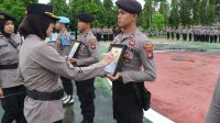 Upacara PTDH Polres Landak, Kapolres Tegaskan Komitmen Profesionalisme Polri