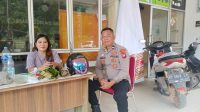 Wujud Kepedulian, Bhabinkamtibmas Sebangki Hadir di Tengah Warga