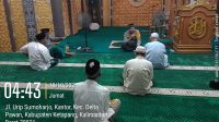 Kapolsek Delta Pawan dan Bhabinkamtibmas Laksanakan Kegiatan Subuh Keliling di Masjid Al-Falah