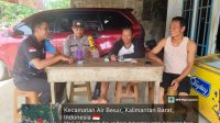 Bhabinkamtibmas Sambangi Warga, Sampaikan Pesan Kamtibmas dan Kedekatan Polri dengan Masyarakat