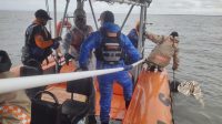 Sat Polairud Polres Ketapang bersama Tim Gabungan Temukan dan Evakuasi Nelayan Hilang di Perairan Muara Ketapang