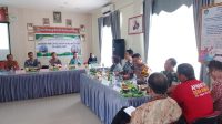 Bhabinkamtibmas Polsek Menyuke Hadiri Lokmin Lintas Sektoral  Puskesmas Darit