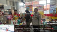 Polsubsektor Jelimpo Intens Lakukan Patroli Di Sekitaran Tempat Beraktivitas Masyarakat Berbelanja Mendekati Hari Raya Natal dan Tahun Baru