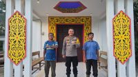 Menjelang Perayaan Natal 2025, Kapolsek Manis Mata Sambangi Pengurus Gereja