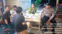 Temui Warga nya Dalam Patroli Malam Dengan Berikan himbauan