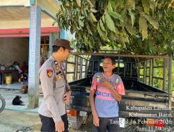 Polisi Sapa Warga dengan Humanis di Tengah Terik Matahari, Ini Pesan yang Disampaikan