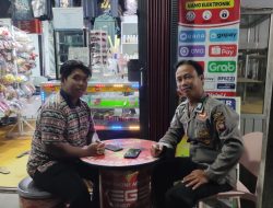 Patroli Malam di Pasar Menjalin, Personel Jaga Situasi Tetap Kondusif